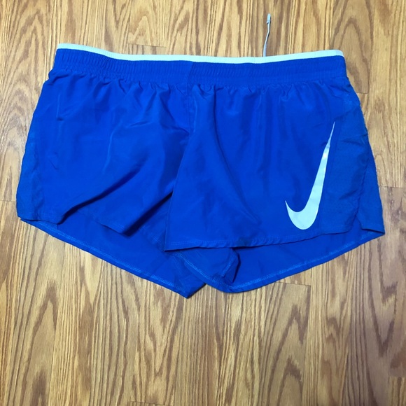 Nike shorts - Picture 1 of 2